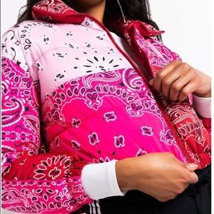Bandana print puffer coat